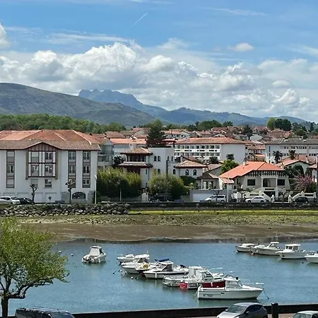 Apartment Saint-jean De Luz, Urdazuri En Bord De Riviere 3 Pieces 4 Couchages *